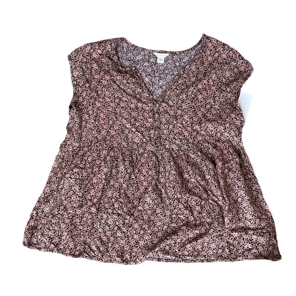 Caslon V neck floral top size M NWOT